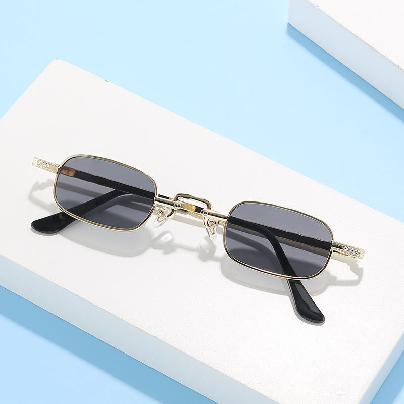 Nouvelles lunettes de soleil c - Men Fashion Photography avis et prix